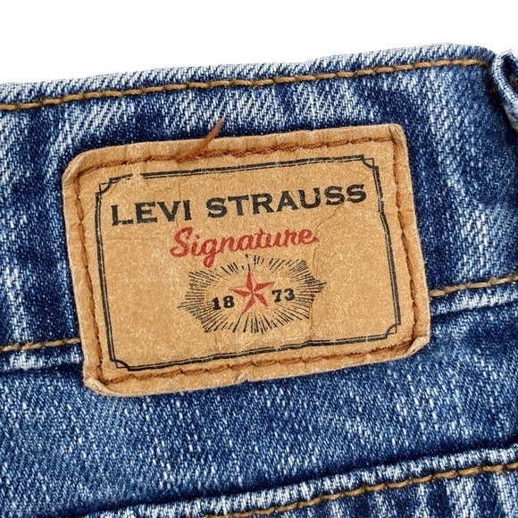 Levi Strauss Signature Mid Rise Bootcut Blue Jeans Women’s Size 6 - Picture 7 of 10